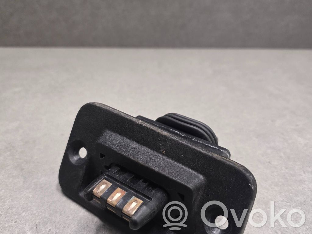 Volkswagen Caddy Sliding door contact joint 