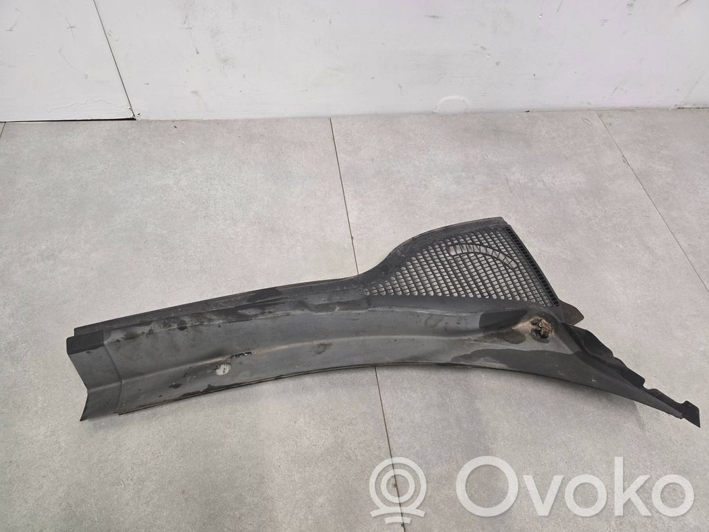 Podszybie przednie   5L0819416