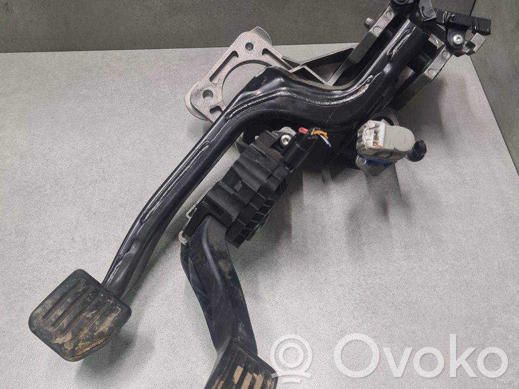 Ford Mondeo MK V Accelerator throttle pedal 