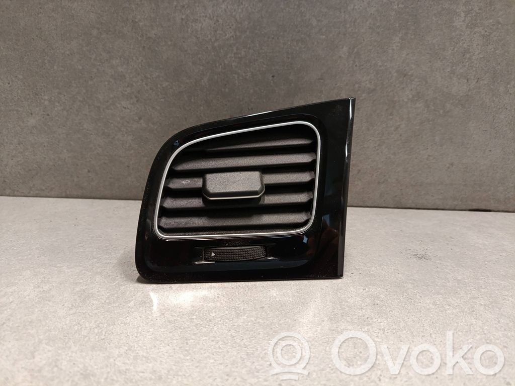 Volkswagen Golf VII Boczna kratka nawiewu deski rozdzielczej 