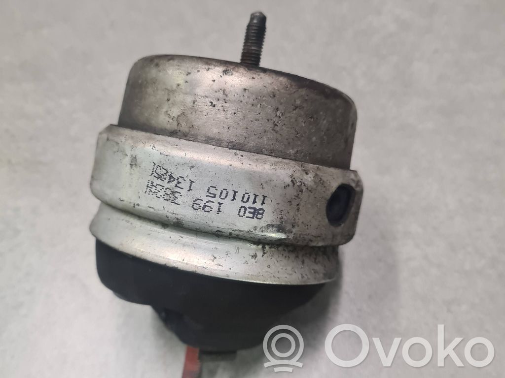 Engine mount bracket   8E0199382AH,110105134251