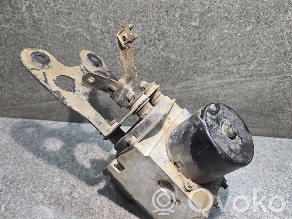Volkswagen PASSAT B5.5 ABS Pump 