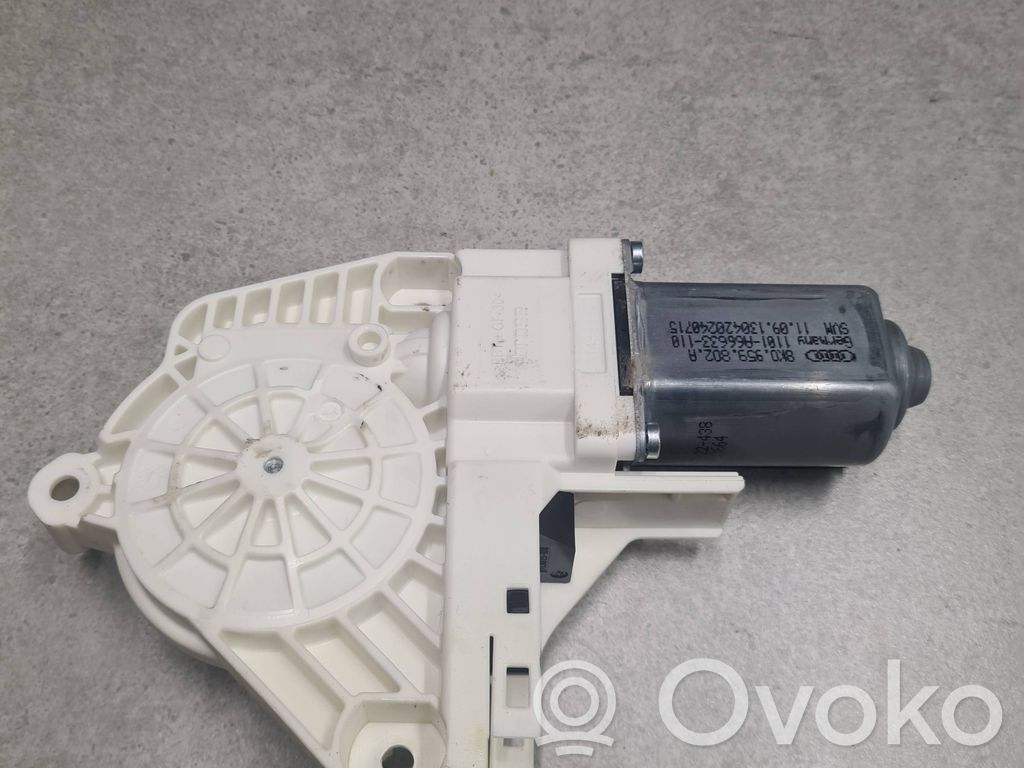 Audi A4 S4 B8 8K Silnik regulatora szyby drzwi przednich 