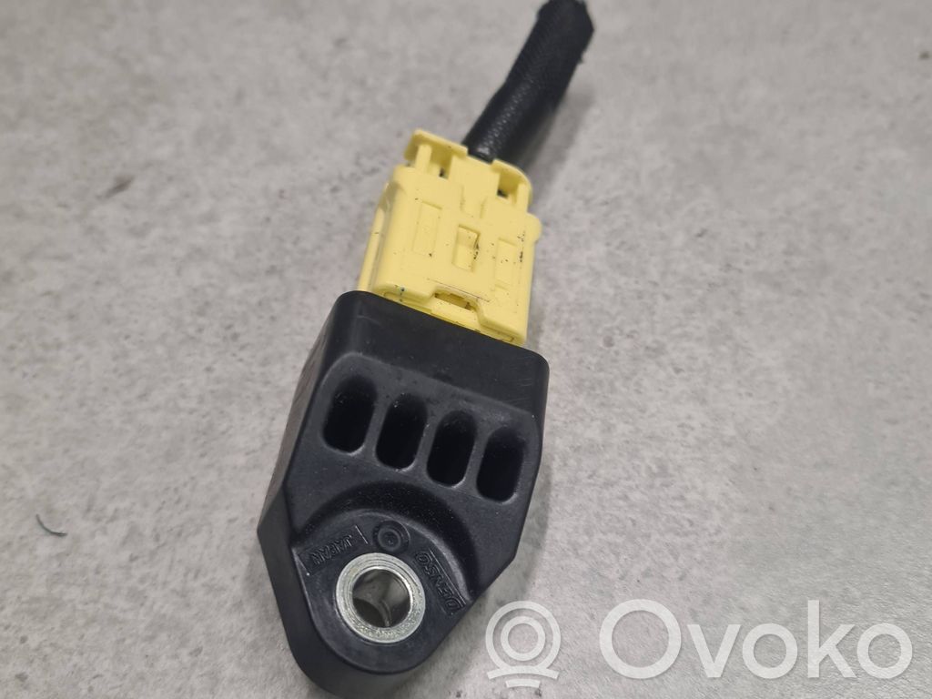 Toyota Prius (XW30) Airbagsensor Crashsensor Drucksensor 