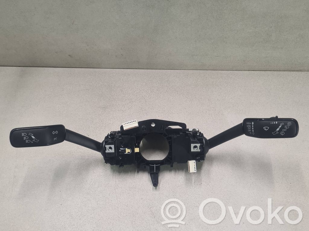 Volkswagen e-Golf Interruptor/palanca de limpiador de luz de giro 