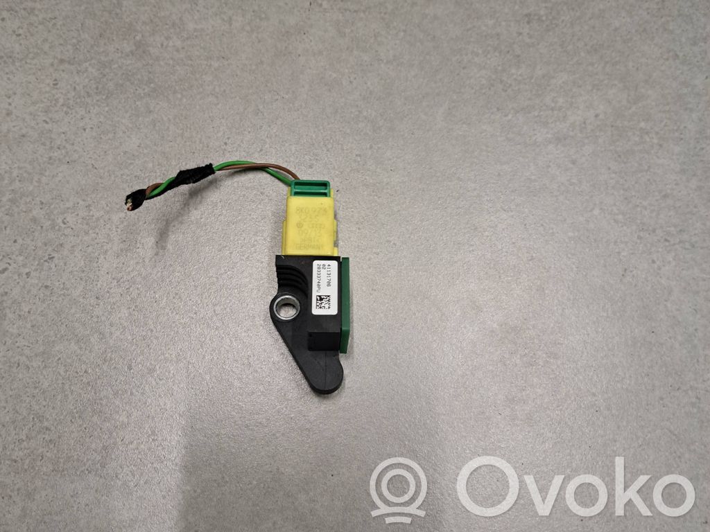 Skoda Superb B6 (3T) Airbag deployment crash/impact sensor 