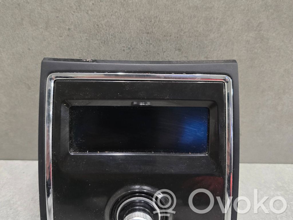 Skoda Superb B6 (3T) Cigarette lighter trim rear 