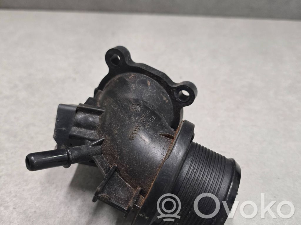 Ford Fiesta Część rury dolotu powietrza 