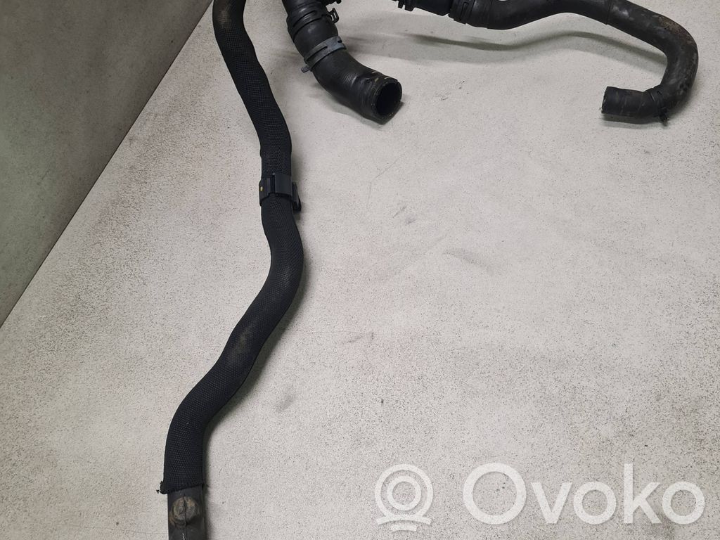Volkswagen Tiguan Przewód / Wąż chłodnicy 