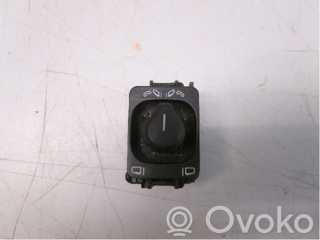 Renault Master II Front door upper hinge 