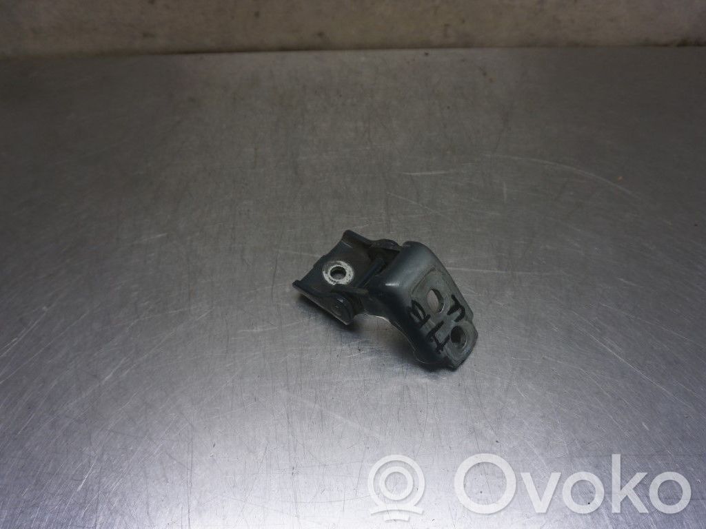Front door upper hinge   804200013R,238030