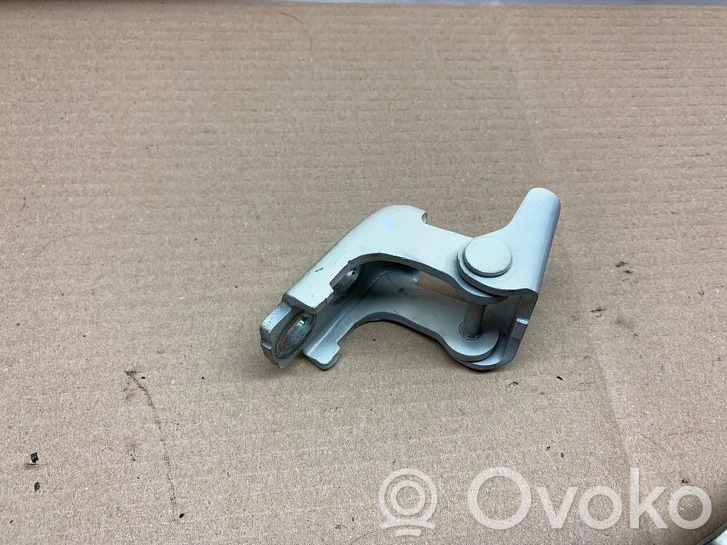 Front door upper hinge   804200013R,238030