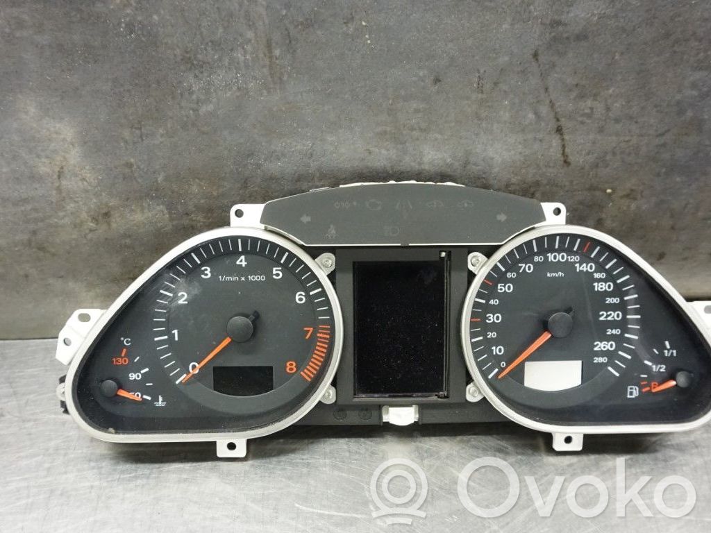 Audi A6 S6 C6 4F Spidometrs (instrumentu panelī) 
