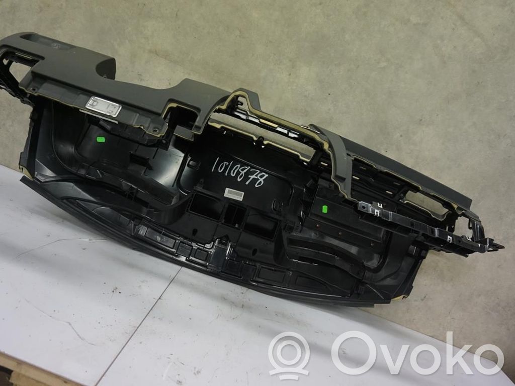 Volvo V70 Panelė 