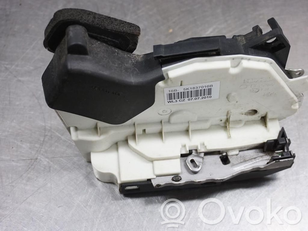 Volkswagen Polo V 6R Rear door lock 