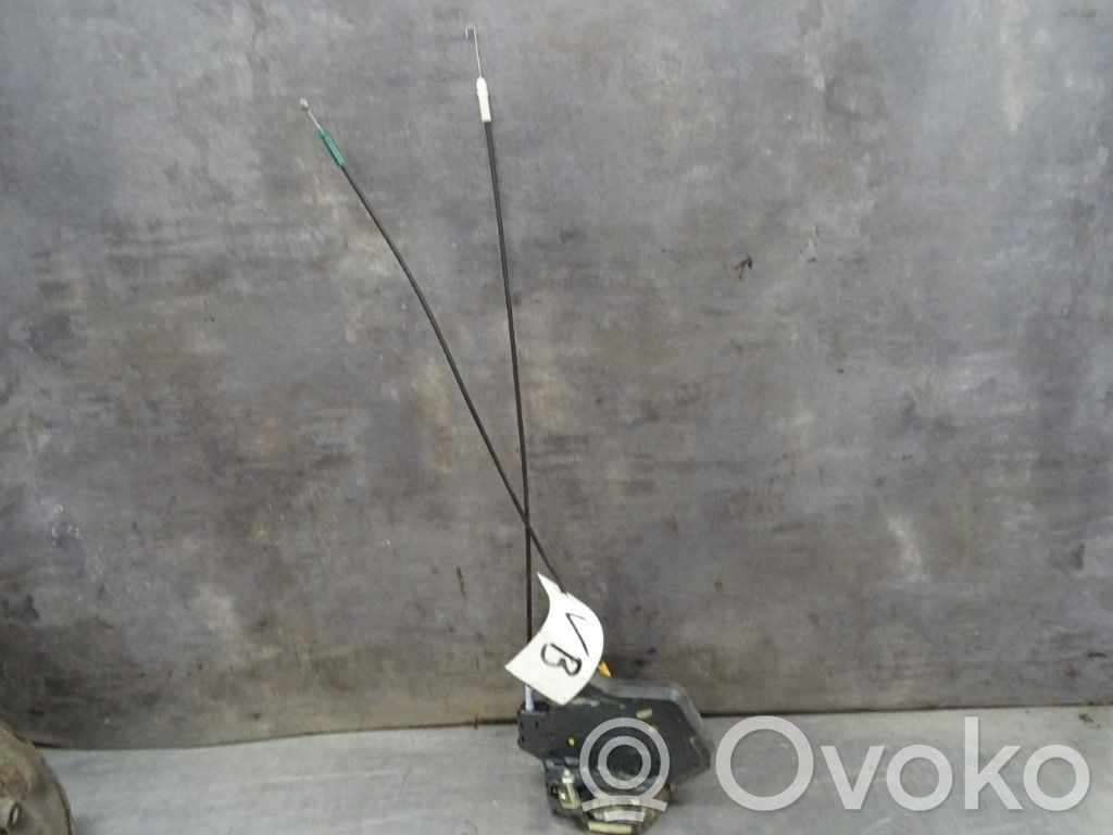 Zamek drzwi tylnych   6905002101,141047