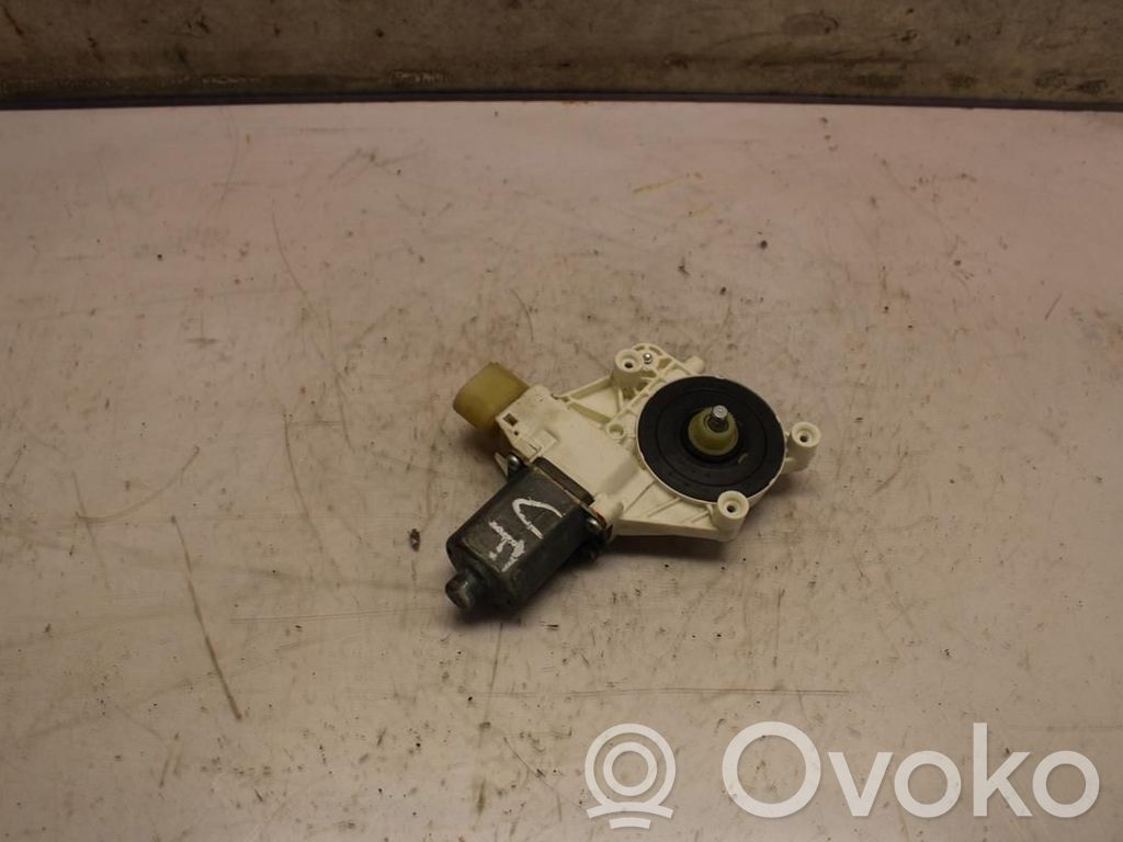BMW 3 E90 E91 Front door window regulator motor 