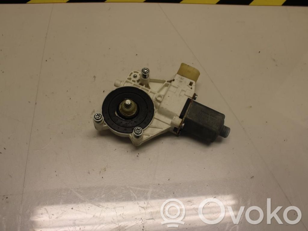 BMW 3 E90 E91 Fensterhebermotor Tür vorne 