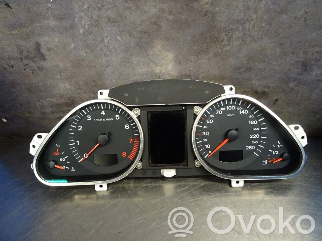 Audi A6 S6 C6 4F Spidometrs (instrumentu panelī) 