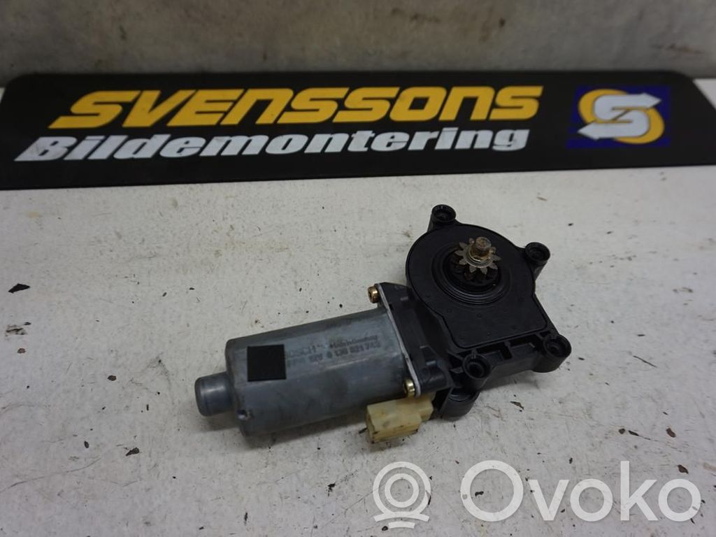 Volvo S70  V70  V70 XC Motorino alzacristalli della portiera anteriore 