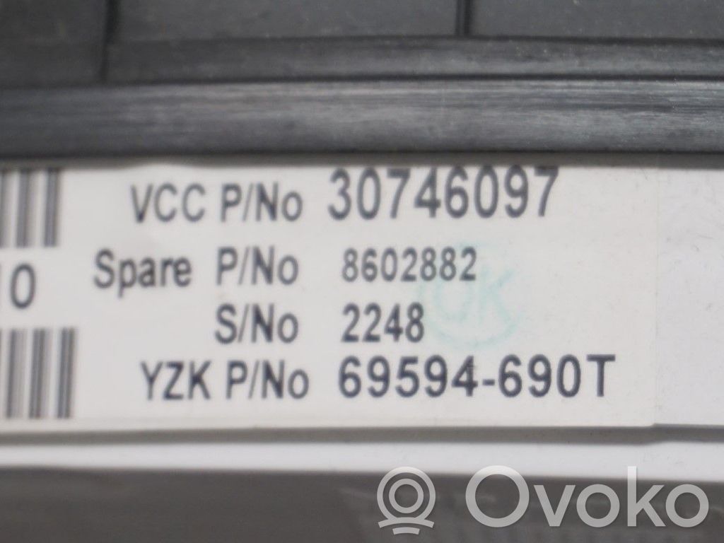 Volvo V70 Velocímetro (tablero de instrumentos) 