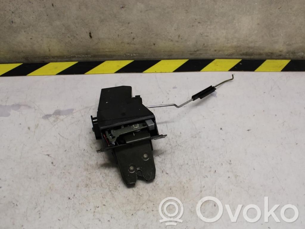Volvo 940 Tailgate/trunk/boot lock/catch/latch 