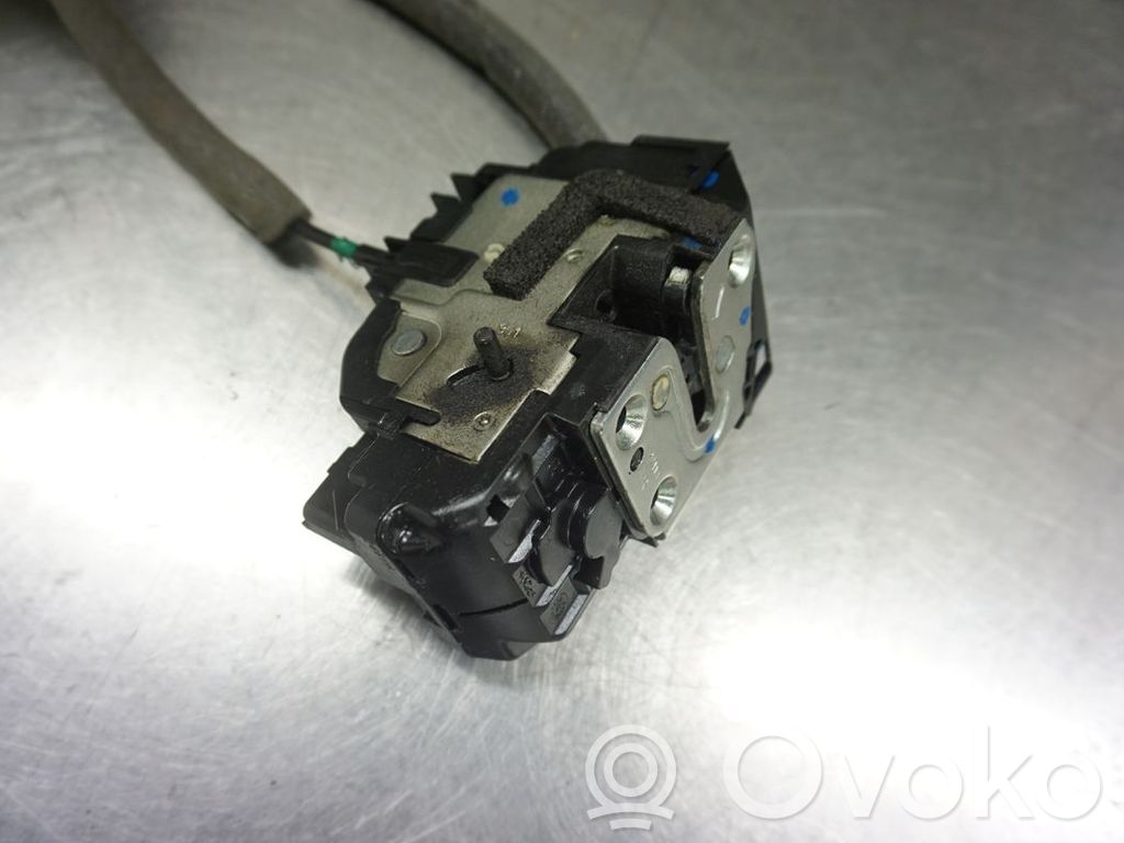 Nissan Qashqai Zamek drzwi tylnych 