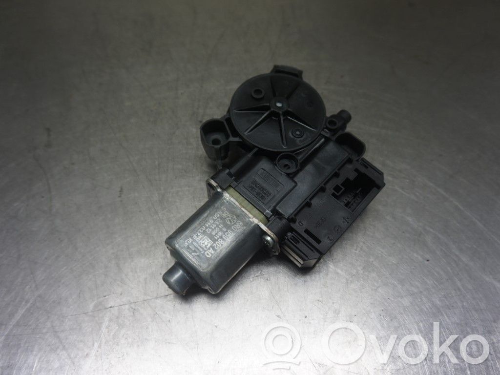 Volkswagen Polo V 6R Front door window regulator motor 