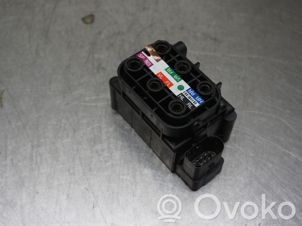Audi A7 S7 4G Czujnik poziomu zawieszenia pneumatycznego osi przedniej 