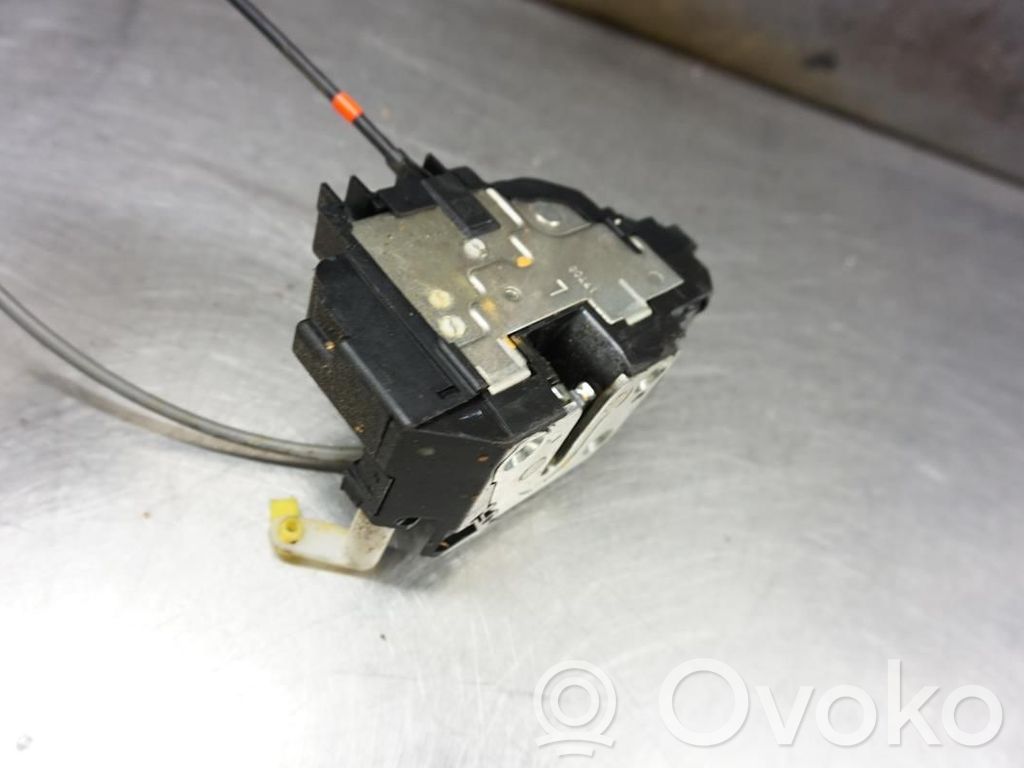 Nissan Note (E11) Front door lock 