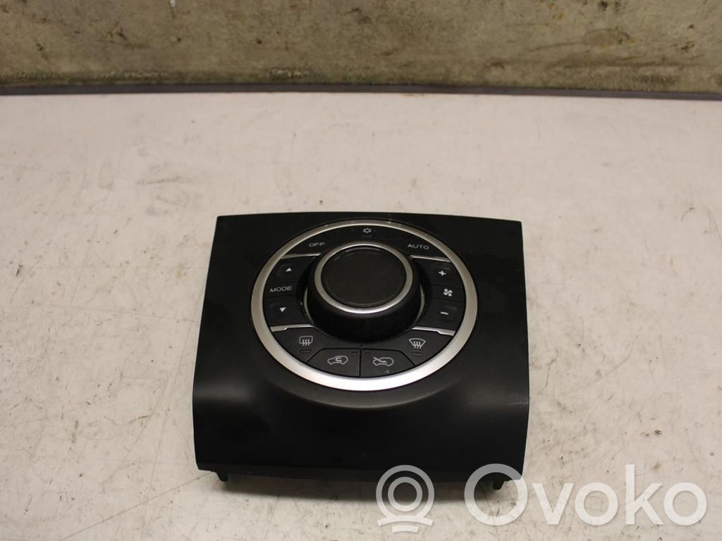 Isuzu D-Max Climate control unit 