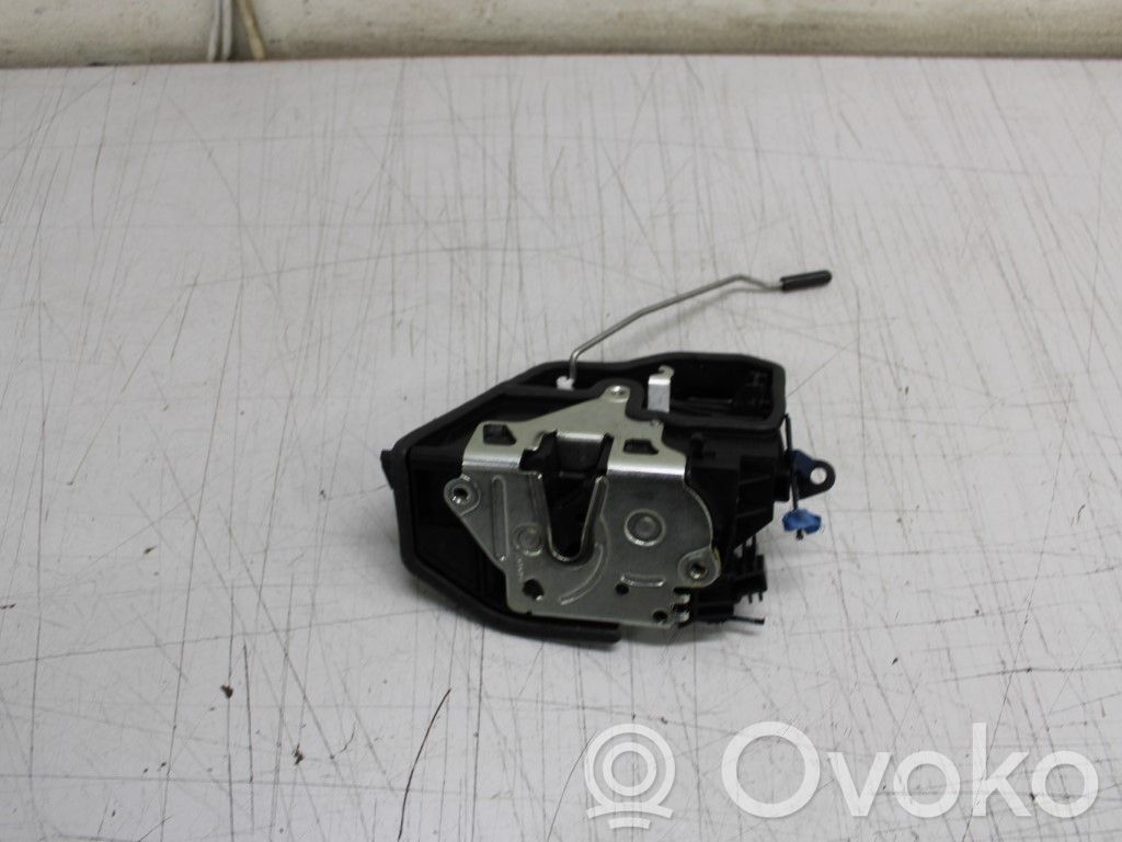 BMW X1 E84 Etuoven lukko 