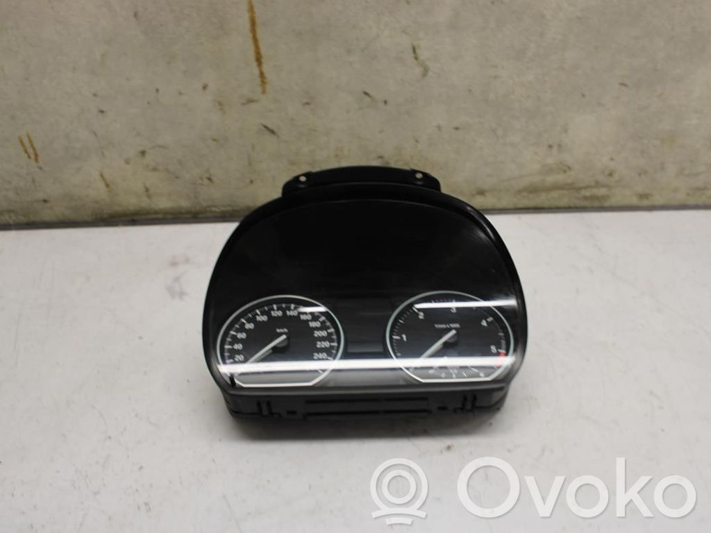 BMW 1 E81 E87 Spidometrs (instrumentu panelī) 