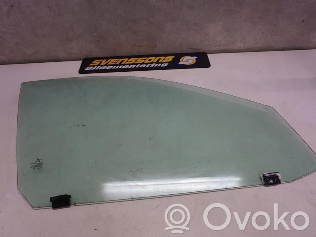 Saab 9-3 Ver2 Vetro del finestrino della portiera anteriore - quattro porte 