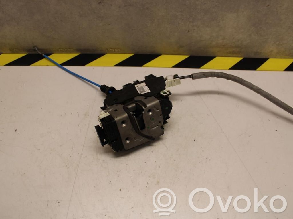 Mercedes-Benz A W176 Zamek drzwi przednich 