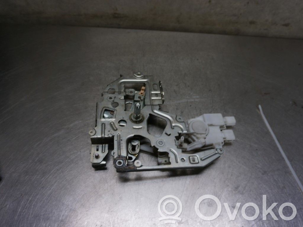 Renault Master III Front door lock 