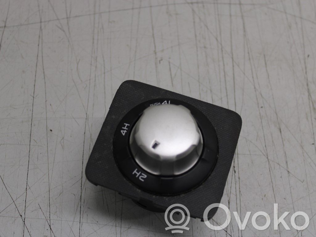 Isuzu D-Max Differential lock switch 