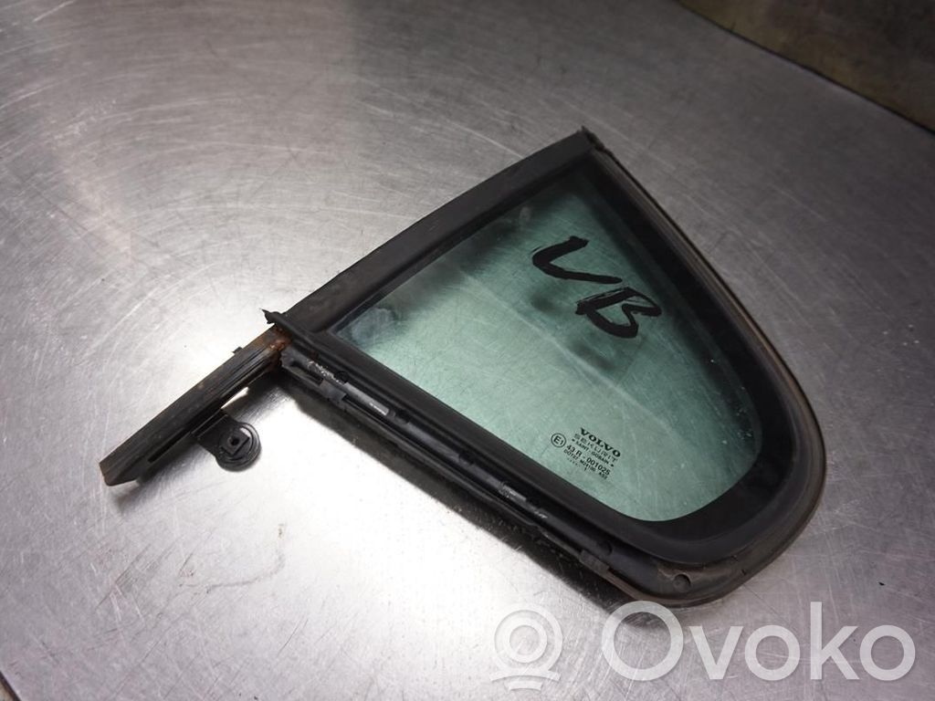 Volvo S60 Ventanilla de ventilación de la puerta trasera 