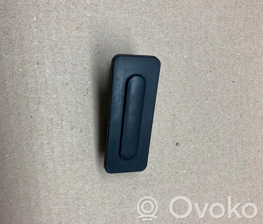 Tailgate/boot open switch button   9676028380,N015229