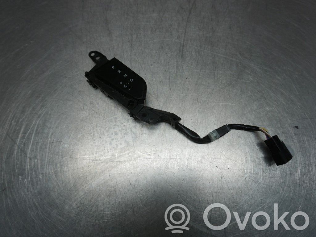 Lexus UX Gear shift selector indicator 