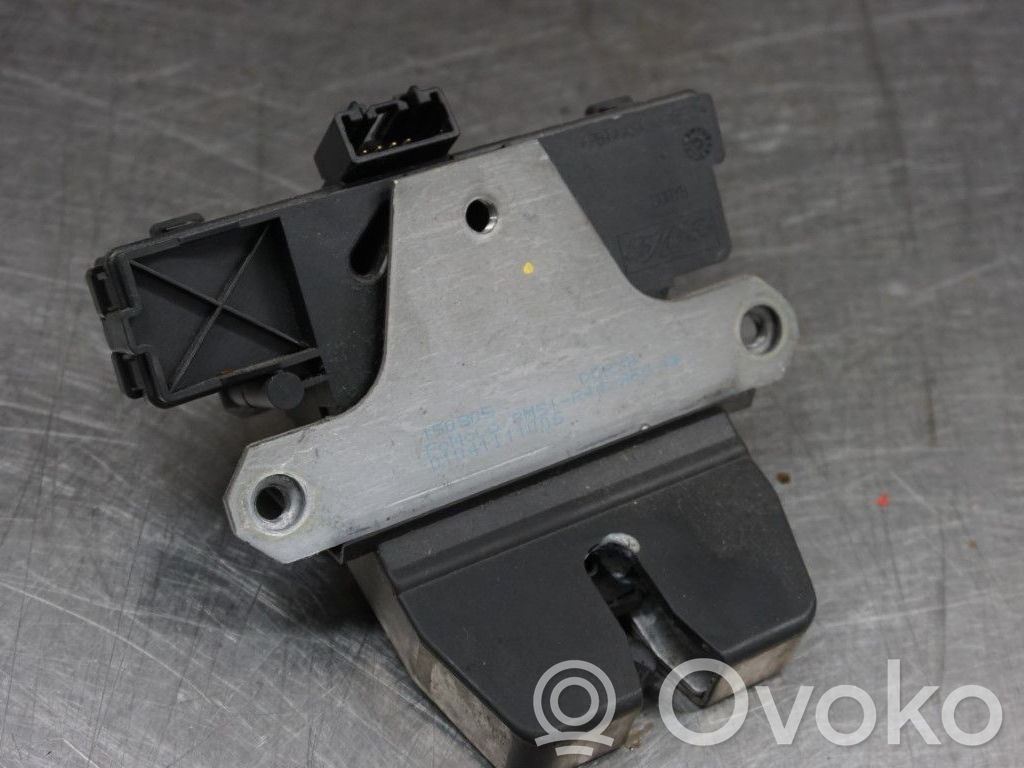 Ford Focus C-MAX Aizmugurējā pārsega slēdzene 