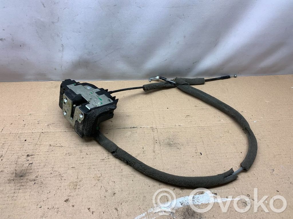 Nissan NV200 Zamek drzwi przednich 