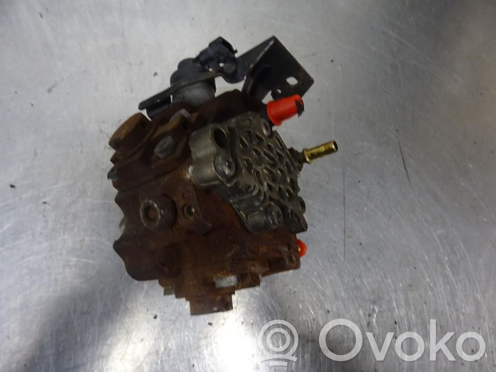 Citroen C4 I Polttoaineen ruiskutuksen suurpainepumppu 