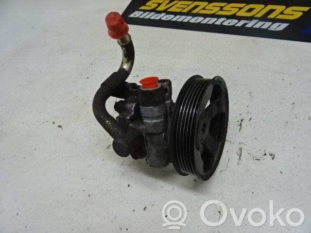 Toyota Corolla E110 Ohjaustehostimen pumppu 