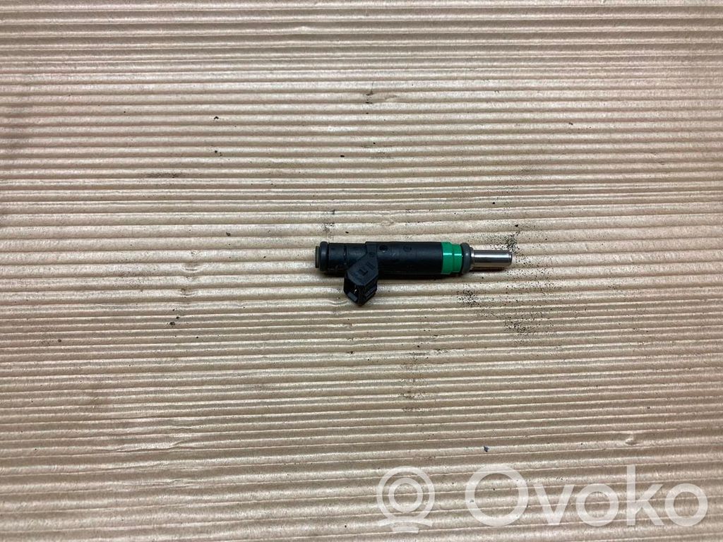 Inyector de combustible   13647525721,172951
