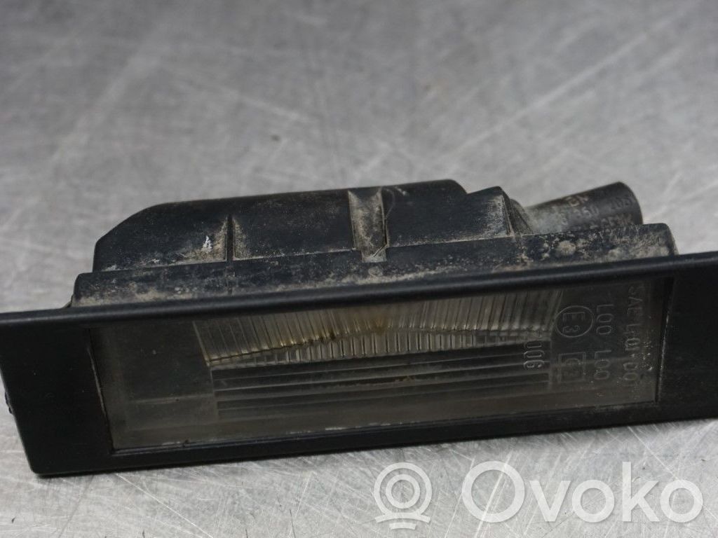 Number plate light   7165735,156675