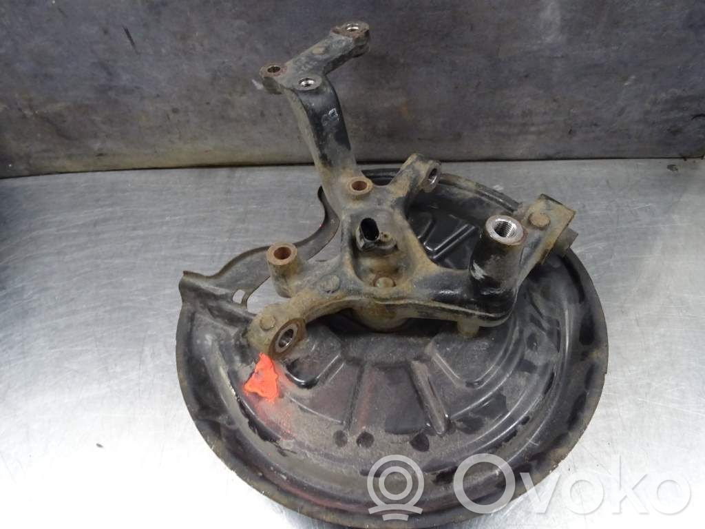 Volkswagen Golf V Mozzo ruota anteriore 