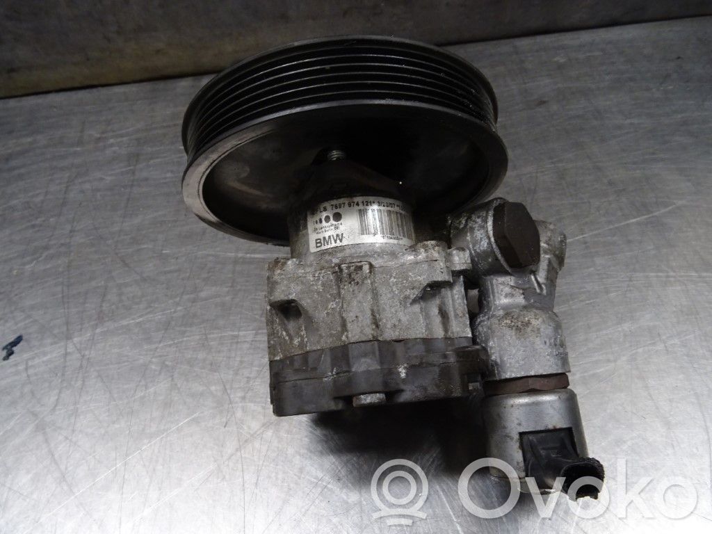 BMW 5 E60 E61 Power steering pump 