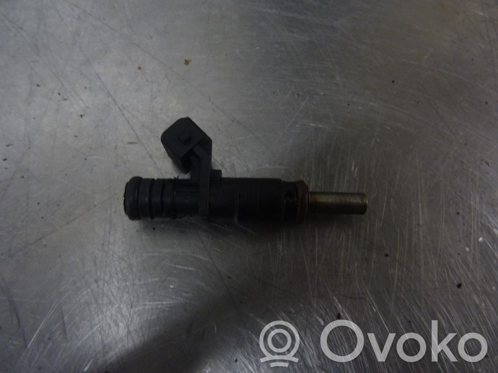 BMW 5 E60 E61 Injector combustibil 