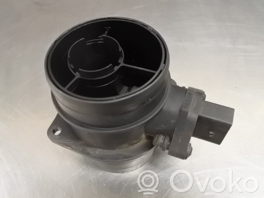 Volkswagen PASSAT B6 Debitmetru aer 